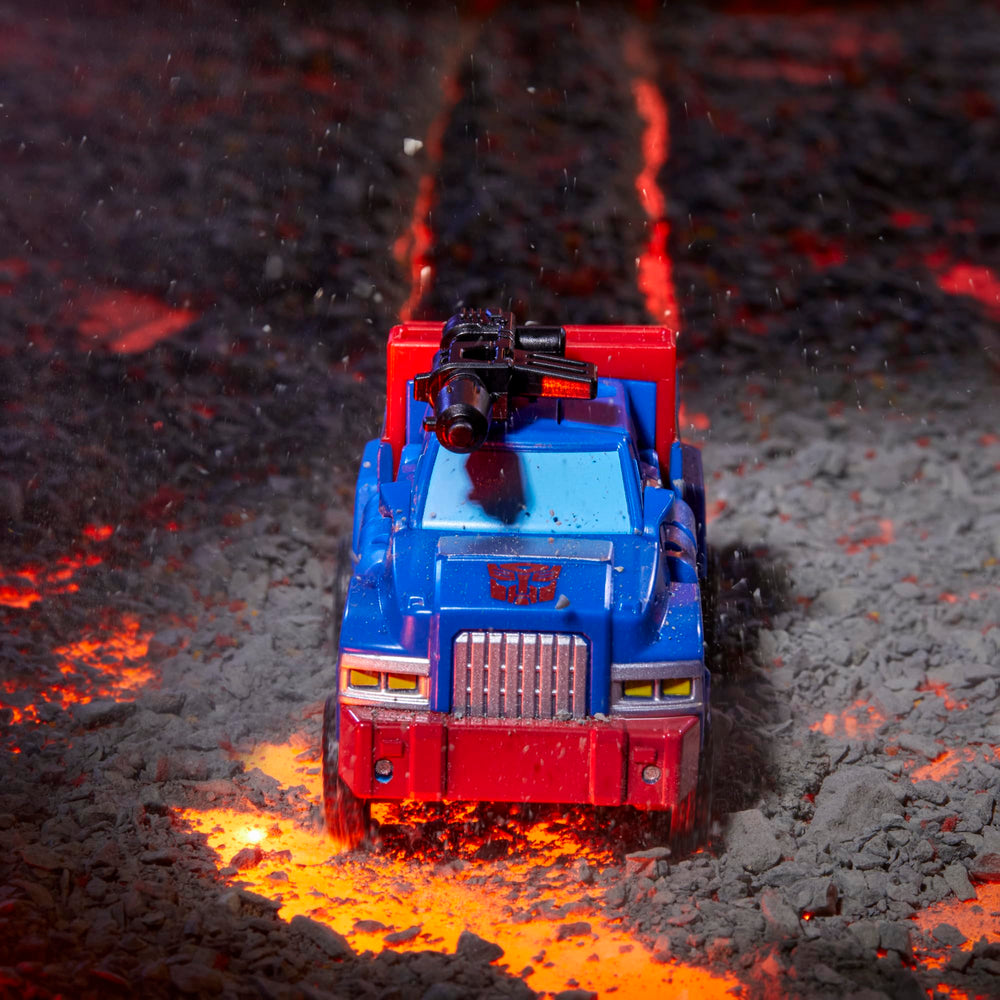 Transformers Legacy United Gears vintage-inspired look connects to four decades of history.