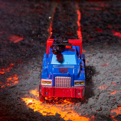 Transformers Legacy United Gears vintage-inspired look connects to four decades of history.