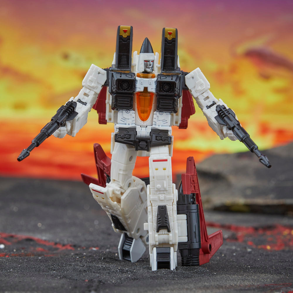 Transformers Legacy United Ramjet articulated arms and legs for versatile posing