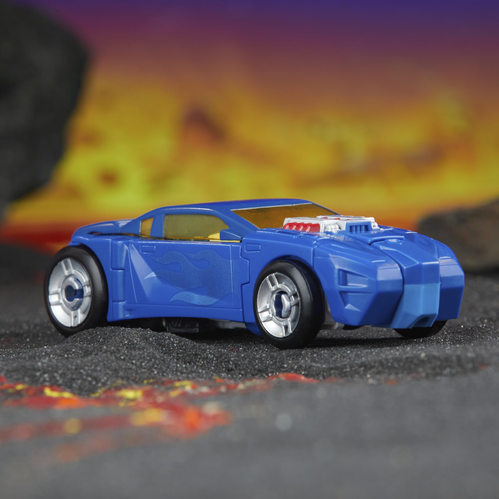 Transformers Legacy United Side Burn articulated head and limbs for poses.