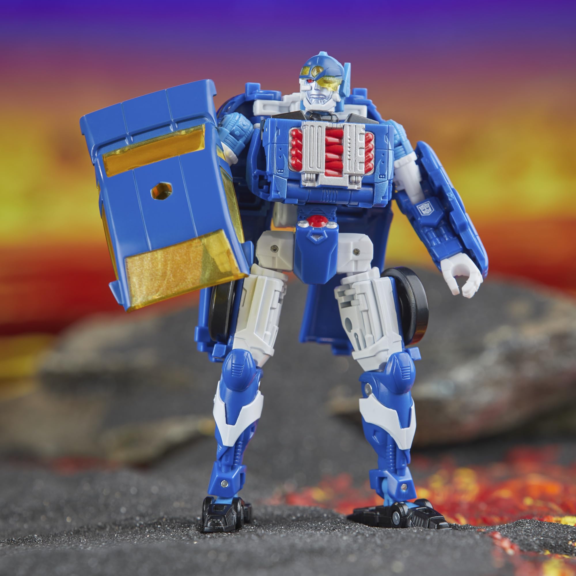 Transformers Legacy United Side Burn with blaster accessory for battles.