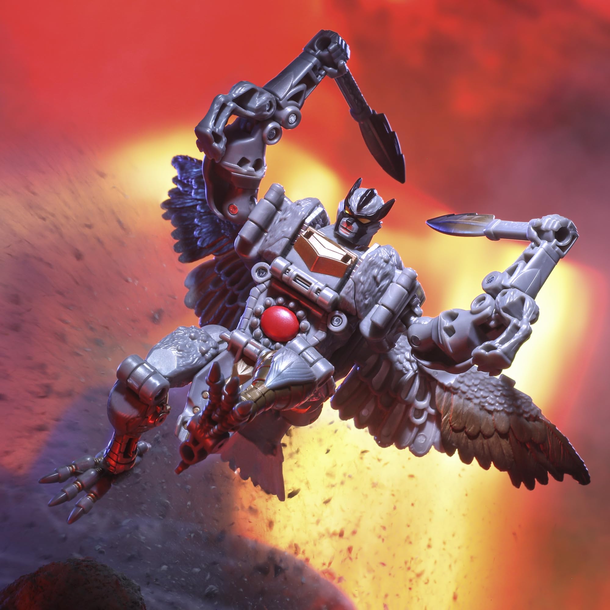 Flip-out wings and textured fur and feathers enhance Beast Wars-inspired look.