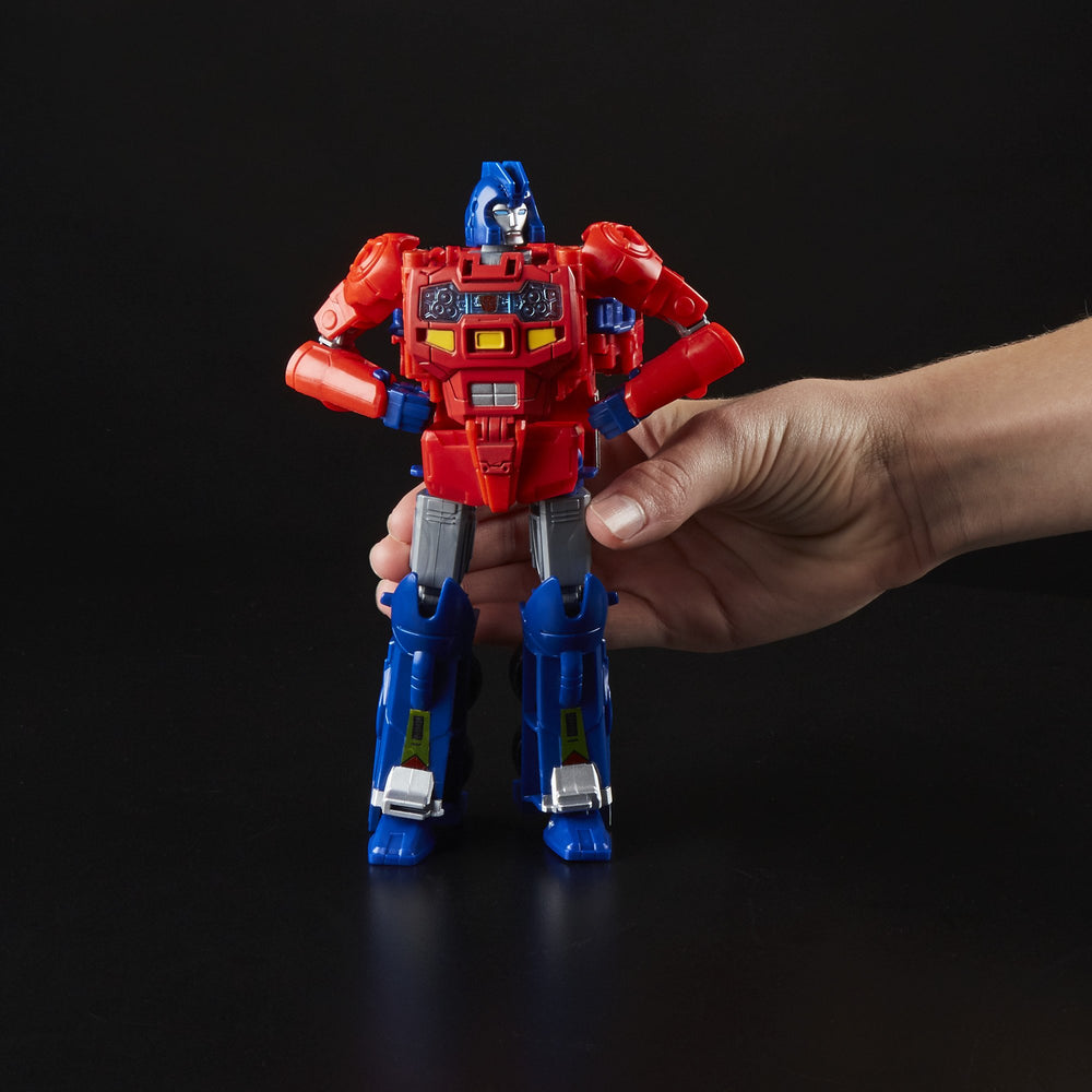 Transformers Matrix of Leadership accessory adds heroic Autobots display.