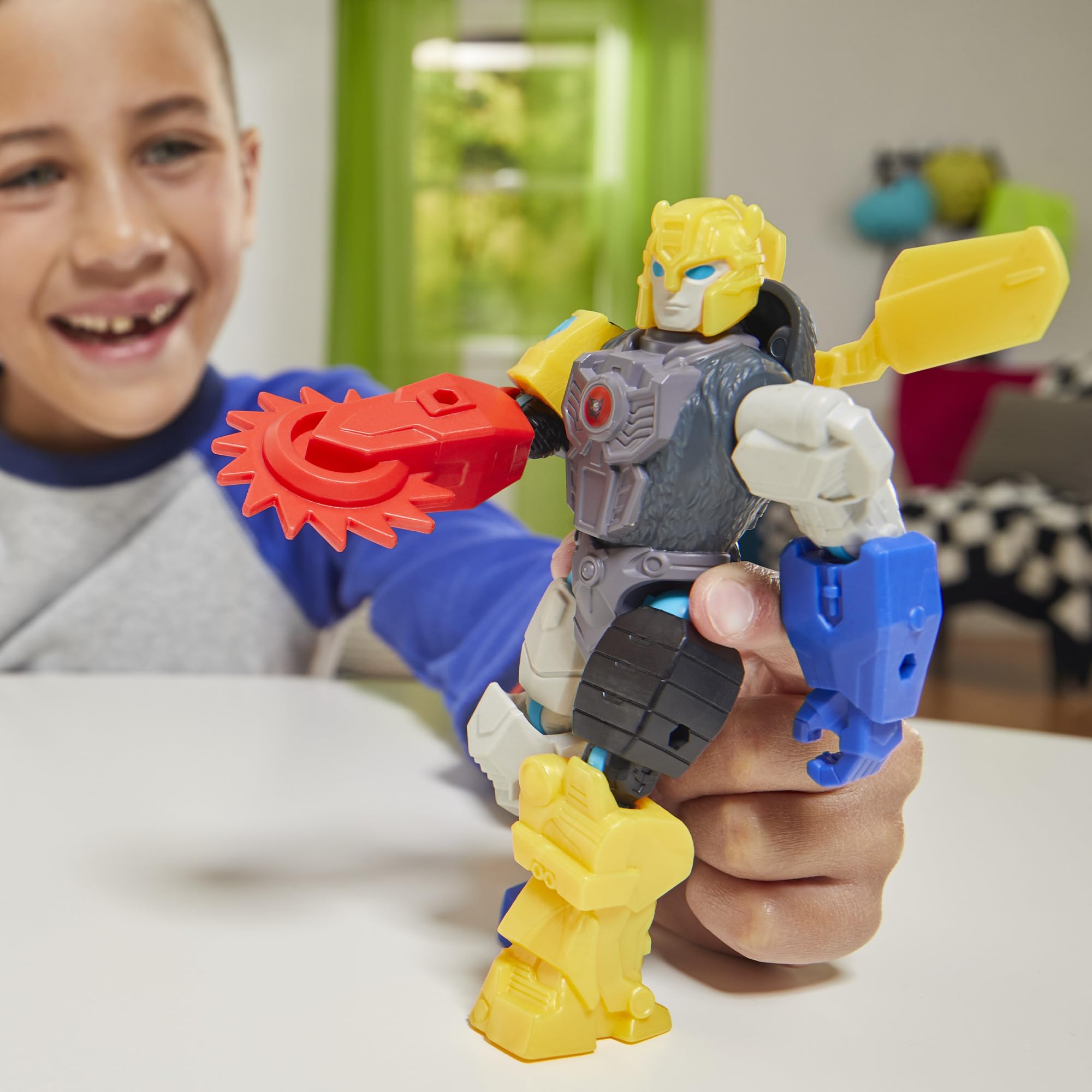 Custom figure play encourages storytelling and imaginative adventures.