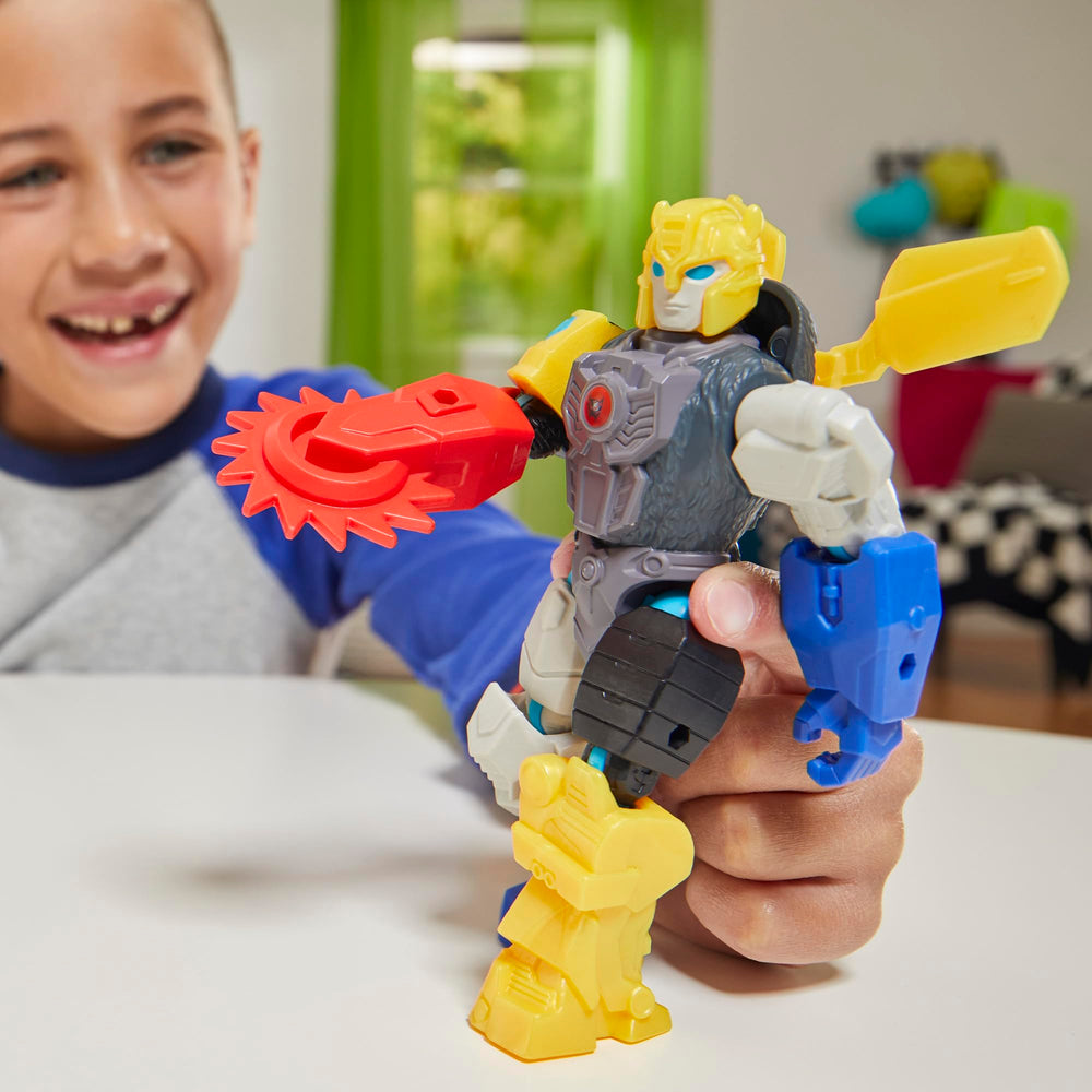 Custom figure play encourages storytelling and imaginative adventures.