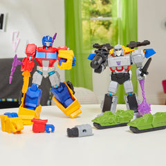Transformers MixMashers deluxe gift-pack offers a versatile, engaging toy for kids aged 4+.