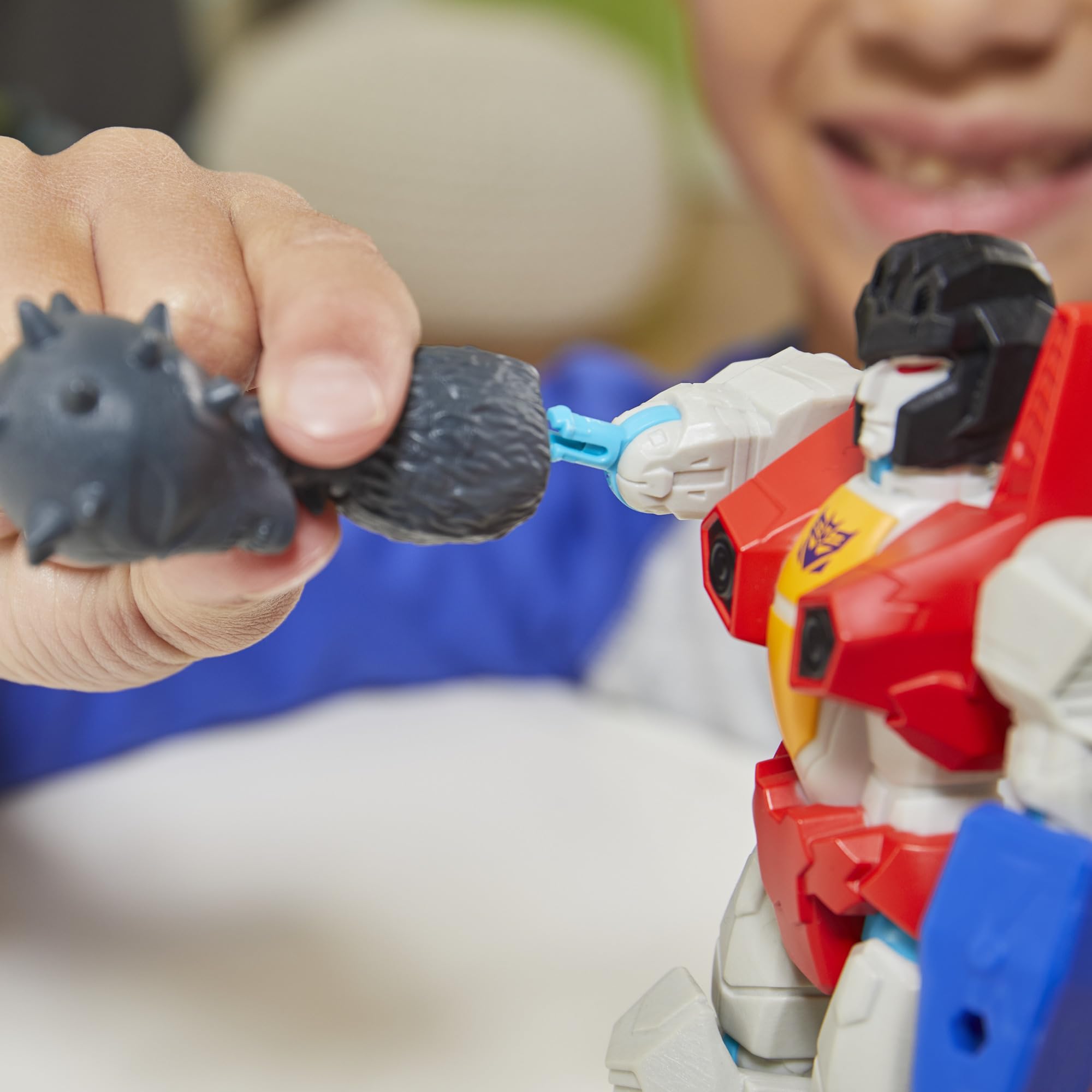 Customizable figure-building fuels storytelling during playtime.