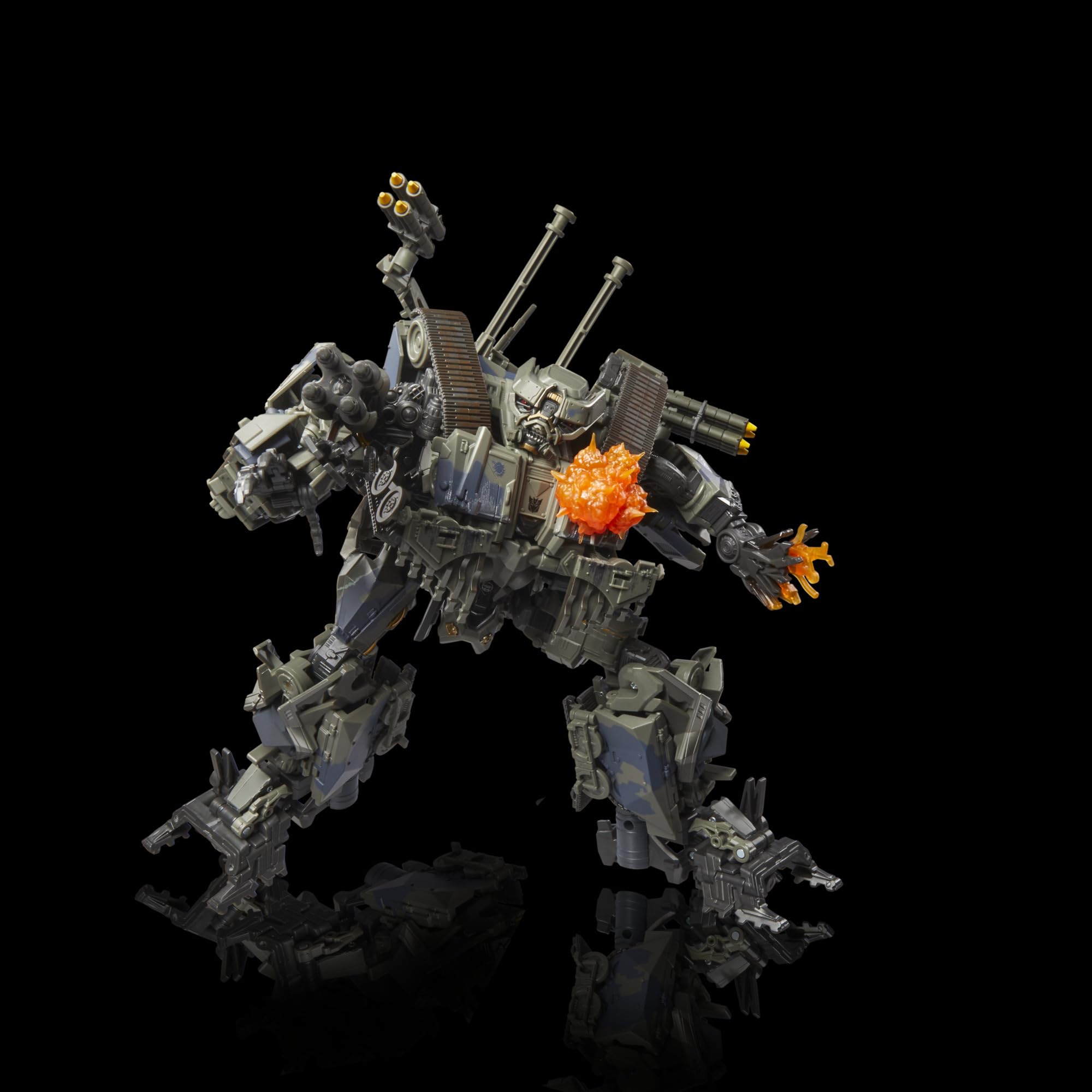 Decepticon Brawl left arm detached for dramatic display possibilities.