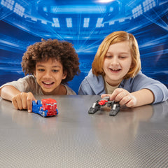 Energon axe accessory for dramatic action poses