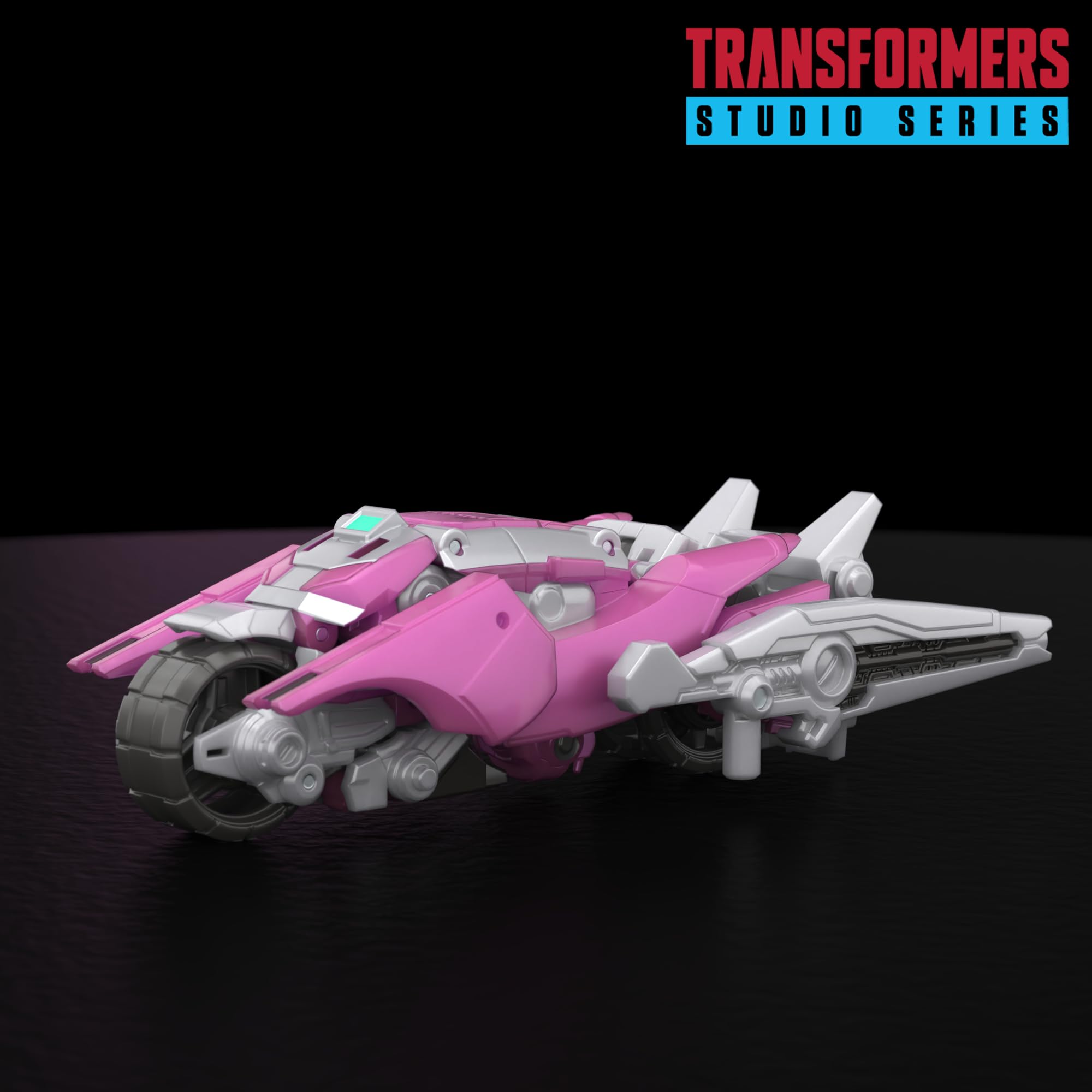 Transformers One Elita-1 deluxe cybertronian trike mode for action scenes