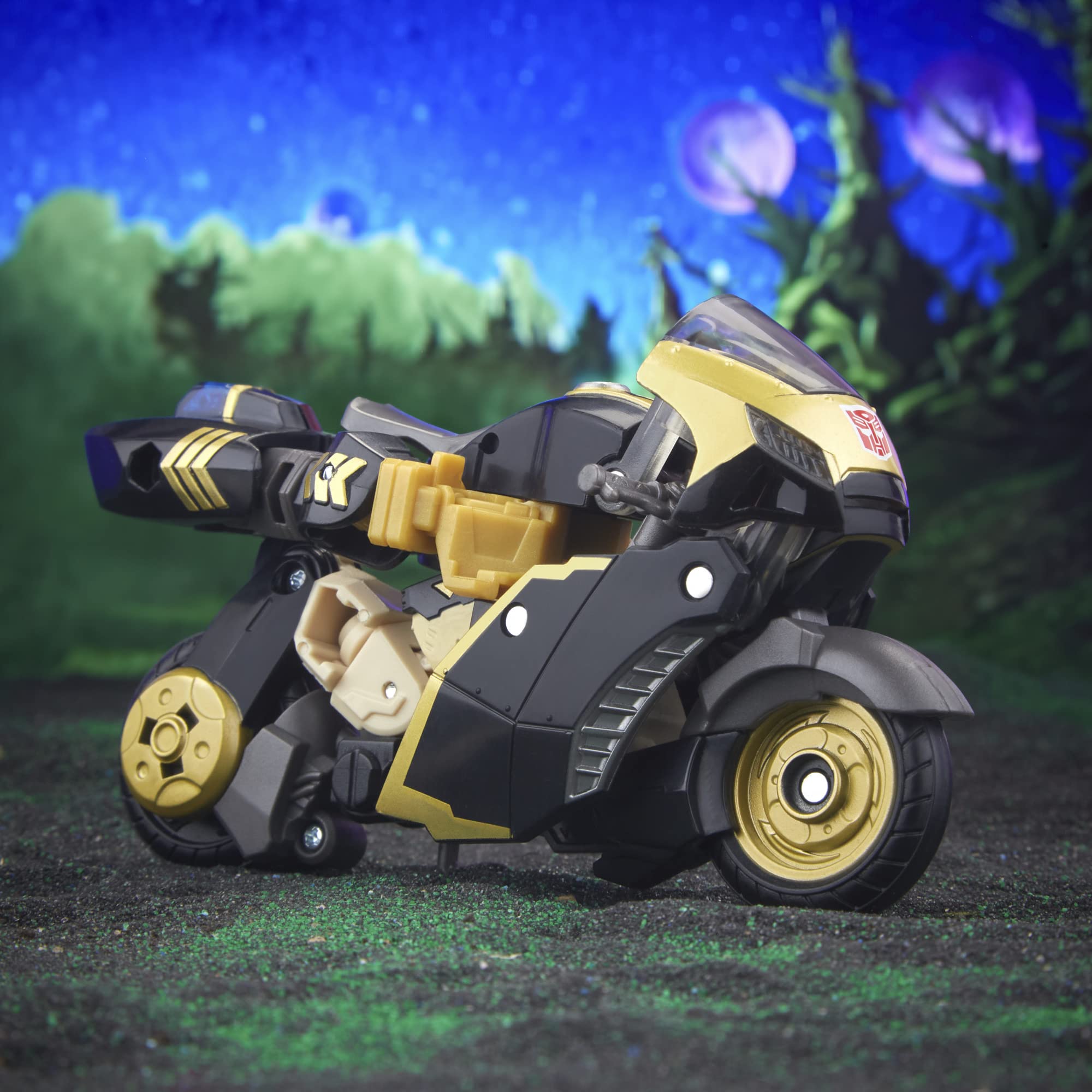 Transformers Prowl evo-fusion-battle demonstrates evolving features for imaginative clashes