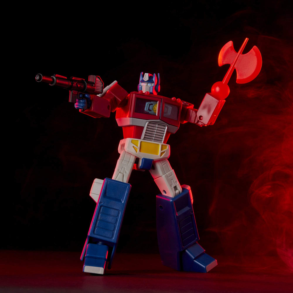 Transformers R.E.D. Optimus Prime with four alternate hands for dynamic poses