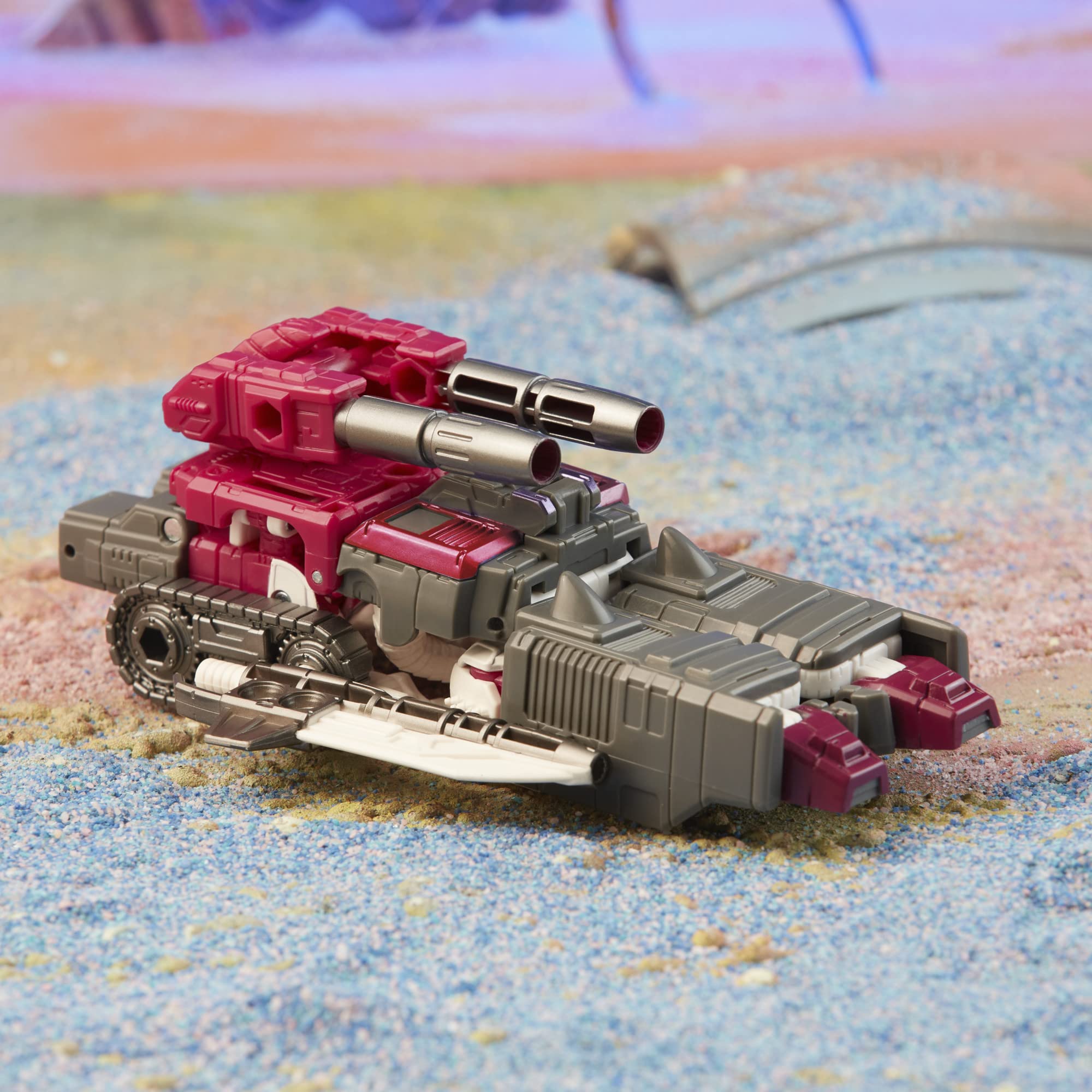 Skullgrin tank mode with pose-ready cannons for dynamic battles.