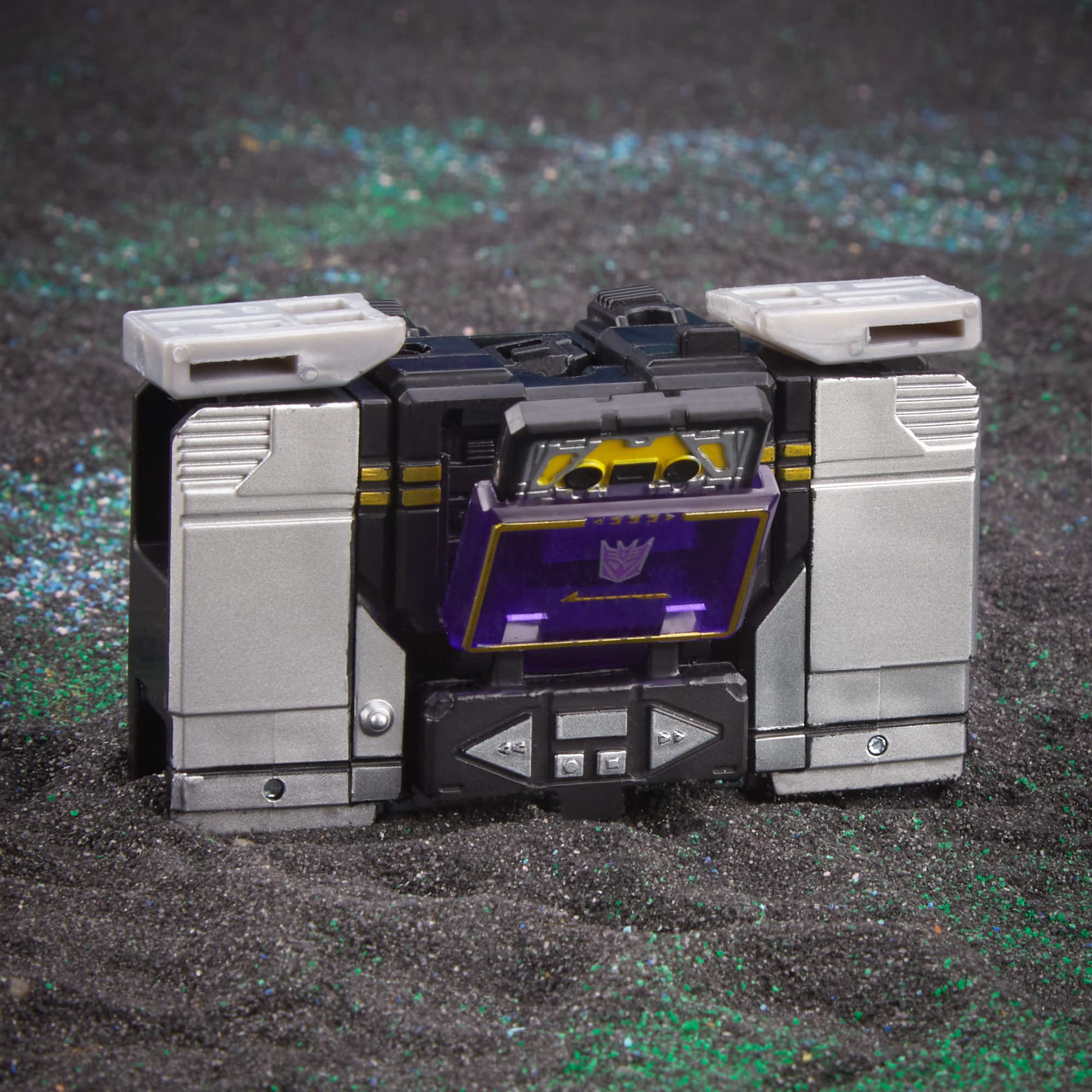 Transformers Soundblaster in cassette mode for retro play.
