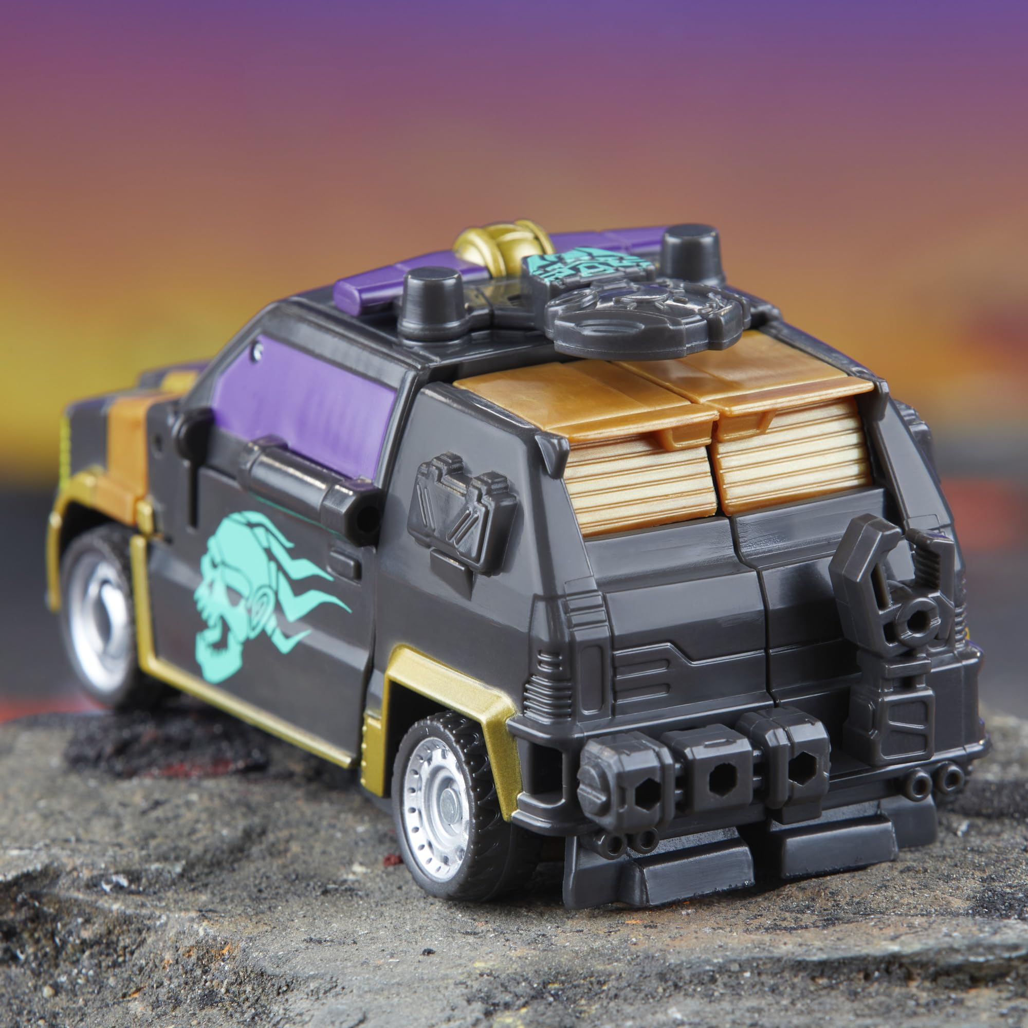 Transformers Star Raider Cannonball Legacy packaging hints at cross-generational appeal.