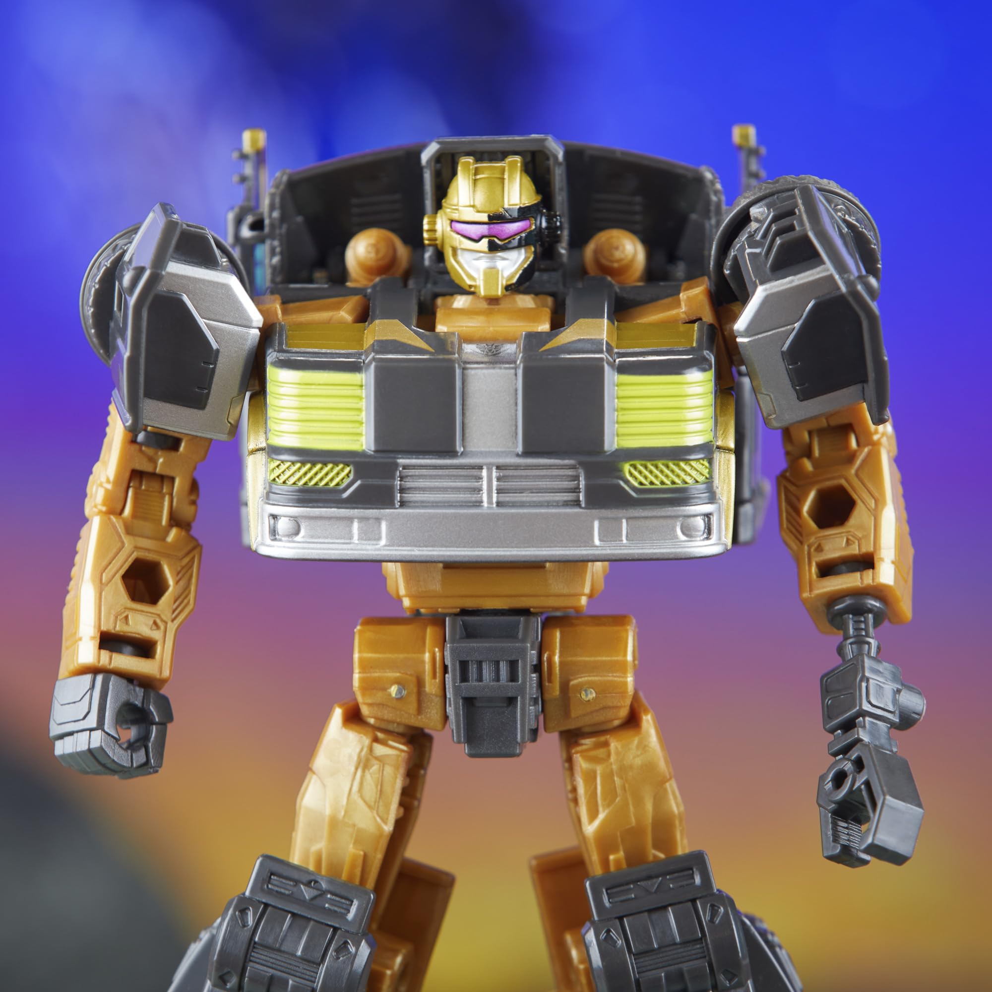 Transformers Star Raider Cannonball side profile highlights iconic design details for collectors.