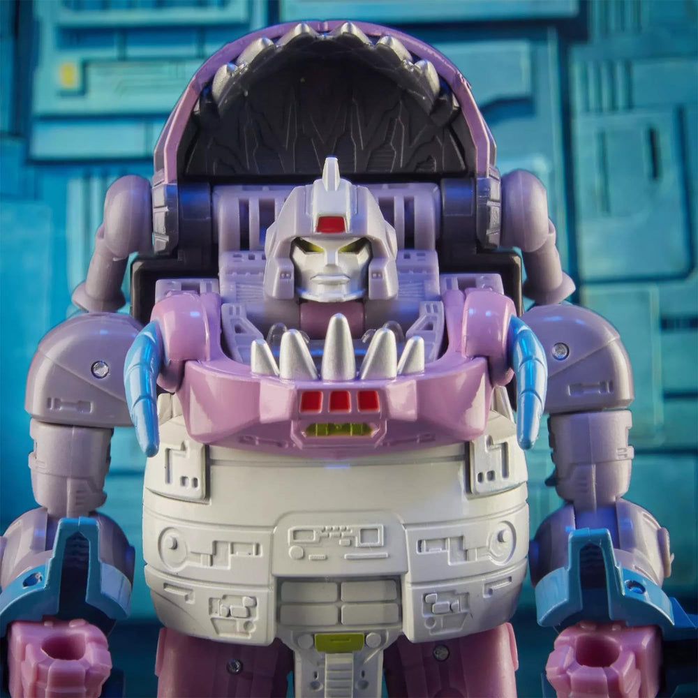 Transformers Gnaw four-point-five-inch deluxe figure for collectability