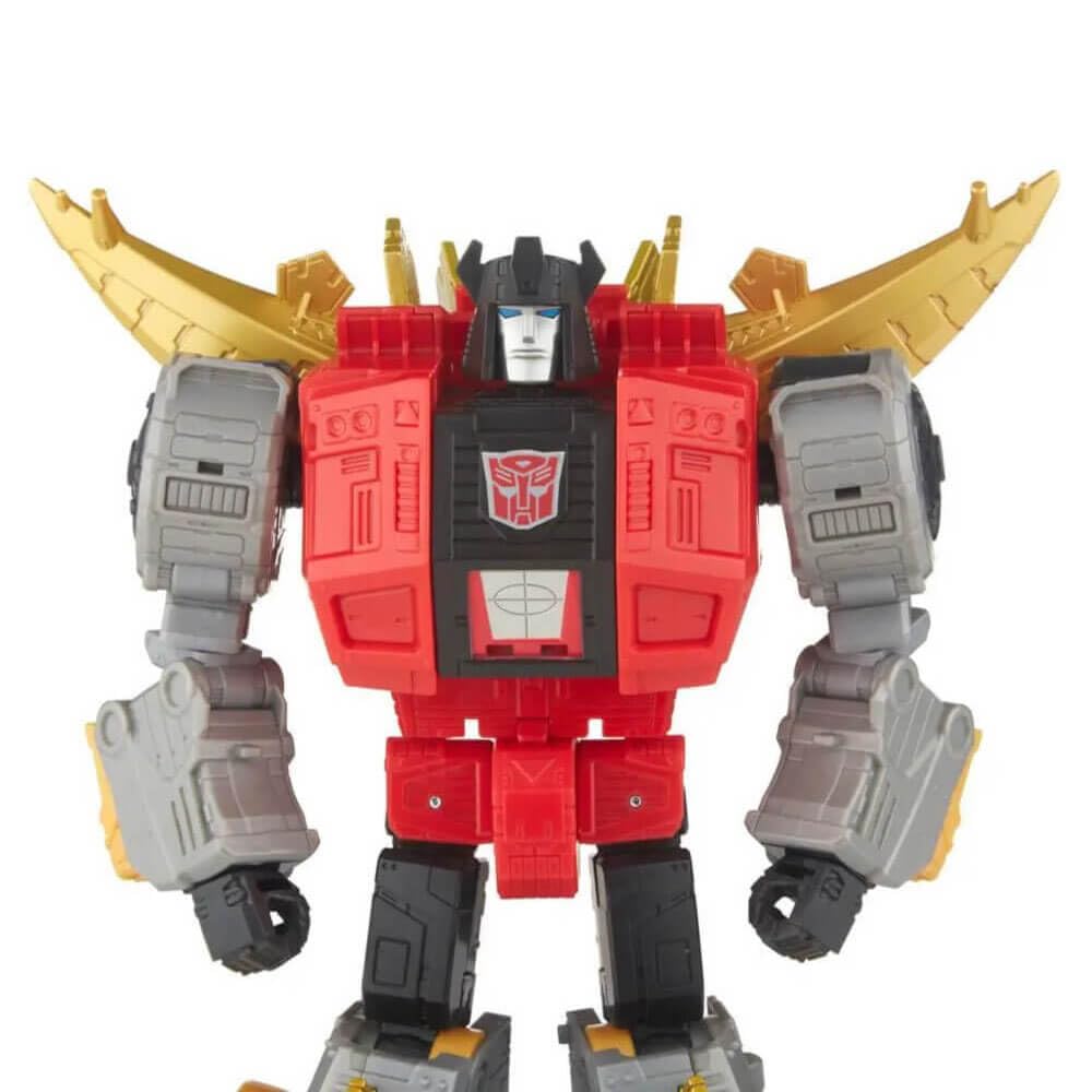 Transformers Dinobot Snarl with sword accessory enhances play and display.