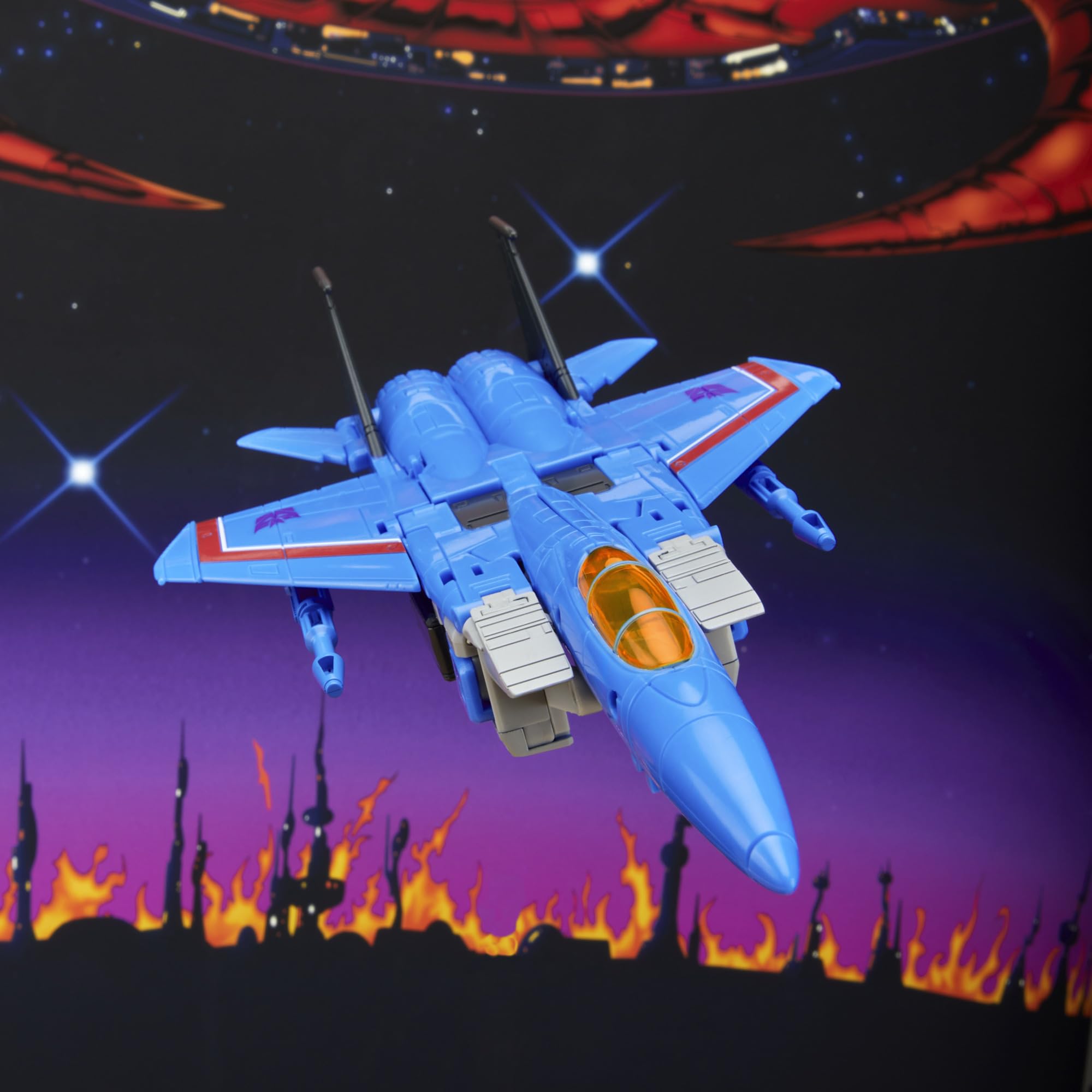 Thundercracker ready for collectible display with Studio Series lineup.