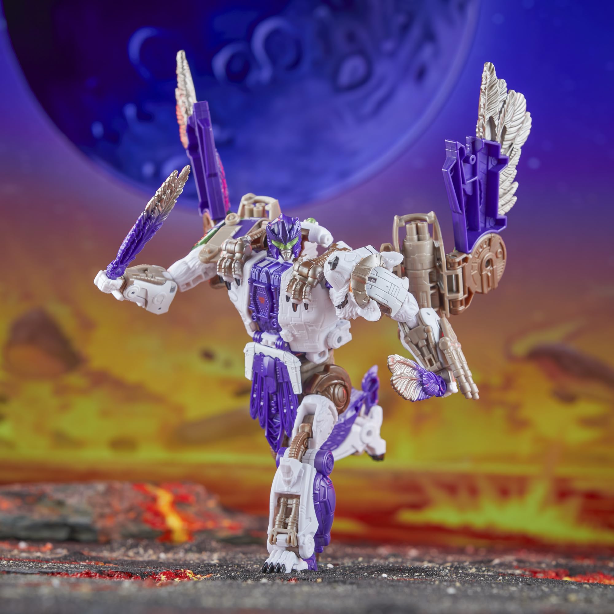 Transformers Tigerhawk accessories include blasters and wing blades for versatile combat scenes.