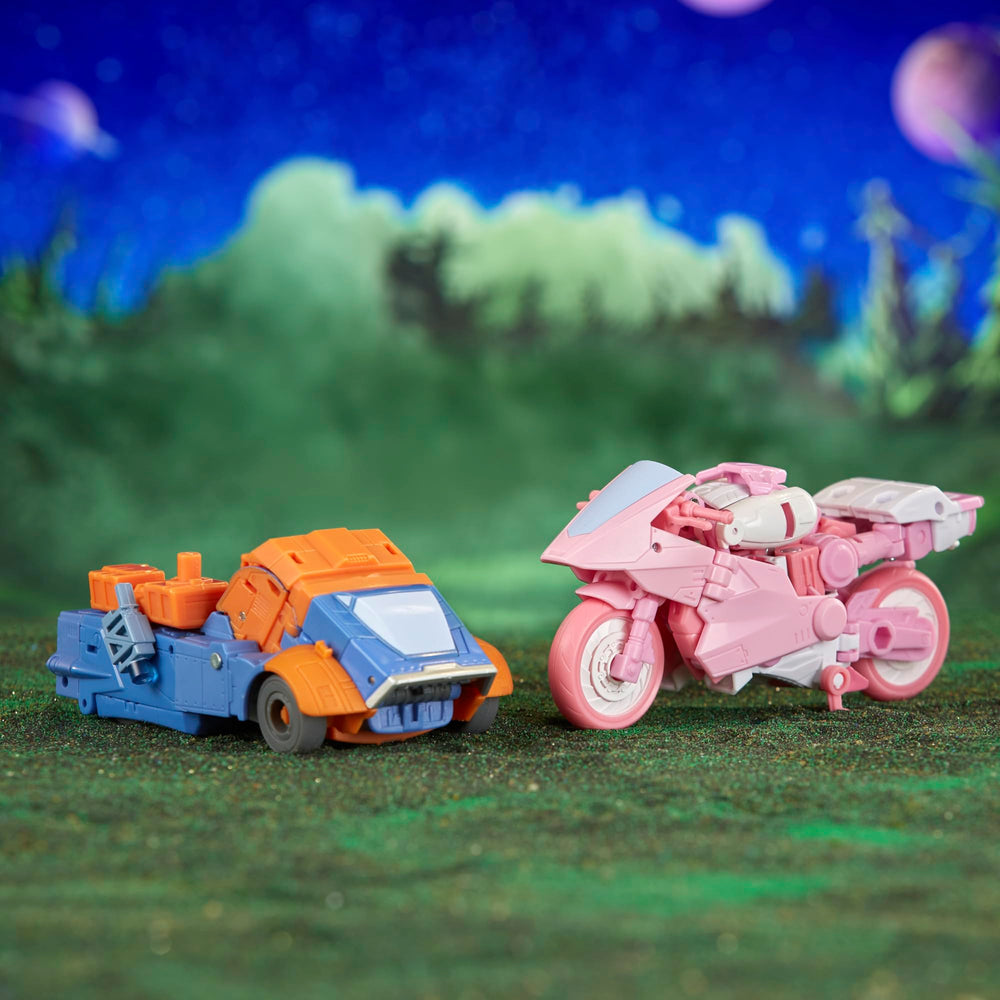 Transformers War Dawn 2-Pack Erial blasters and accessories for weapons-ready display