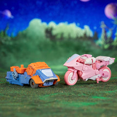 Transformers War Dawn 2-Pack Erial blasters and accessories for weapons-ready display