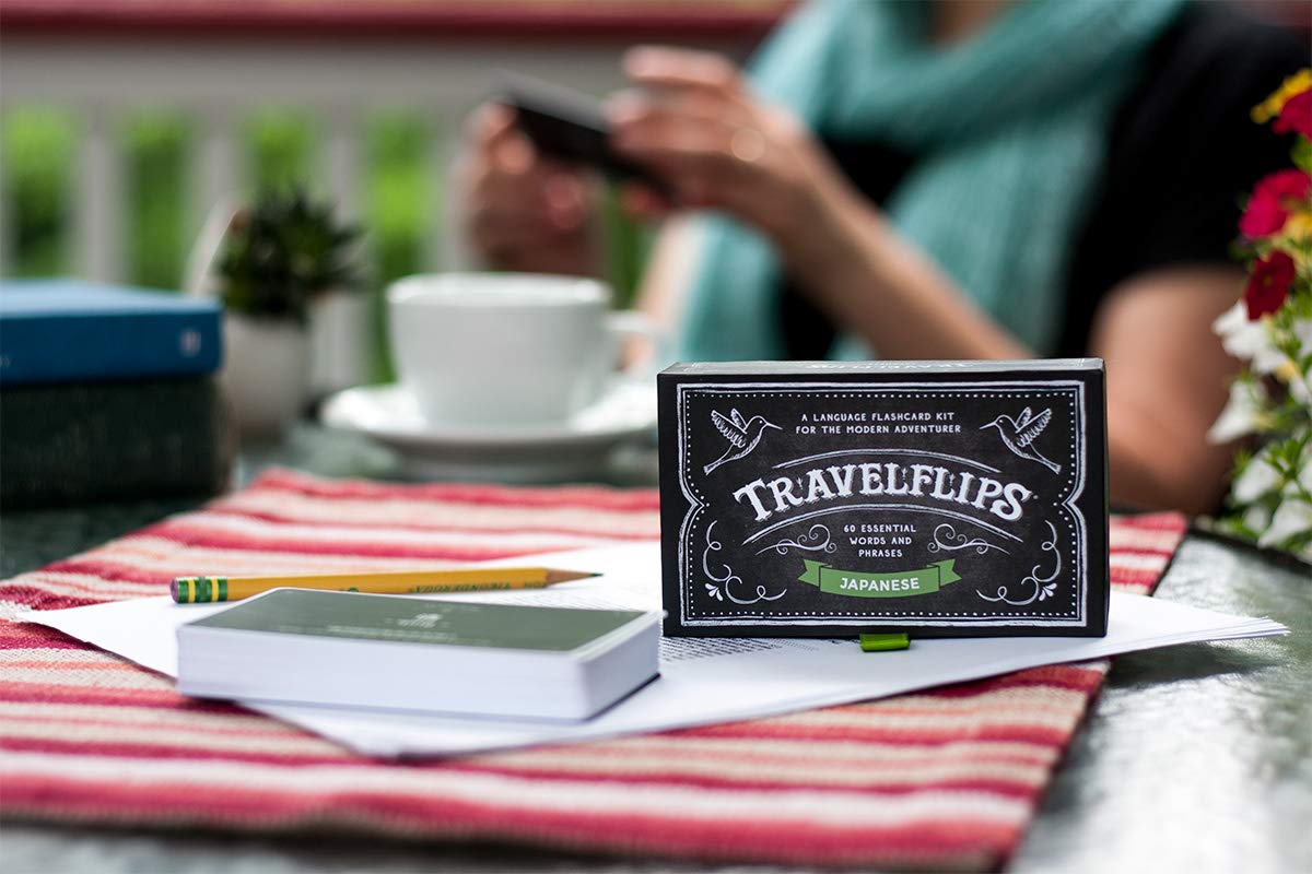 Travelflips portable box keeps cards organized for travel study