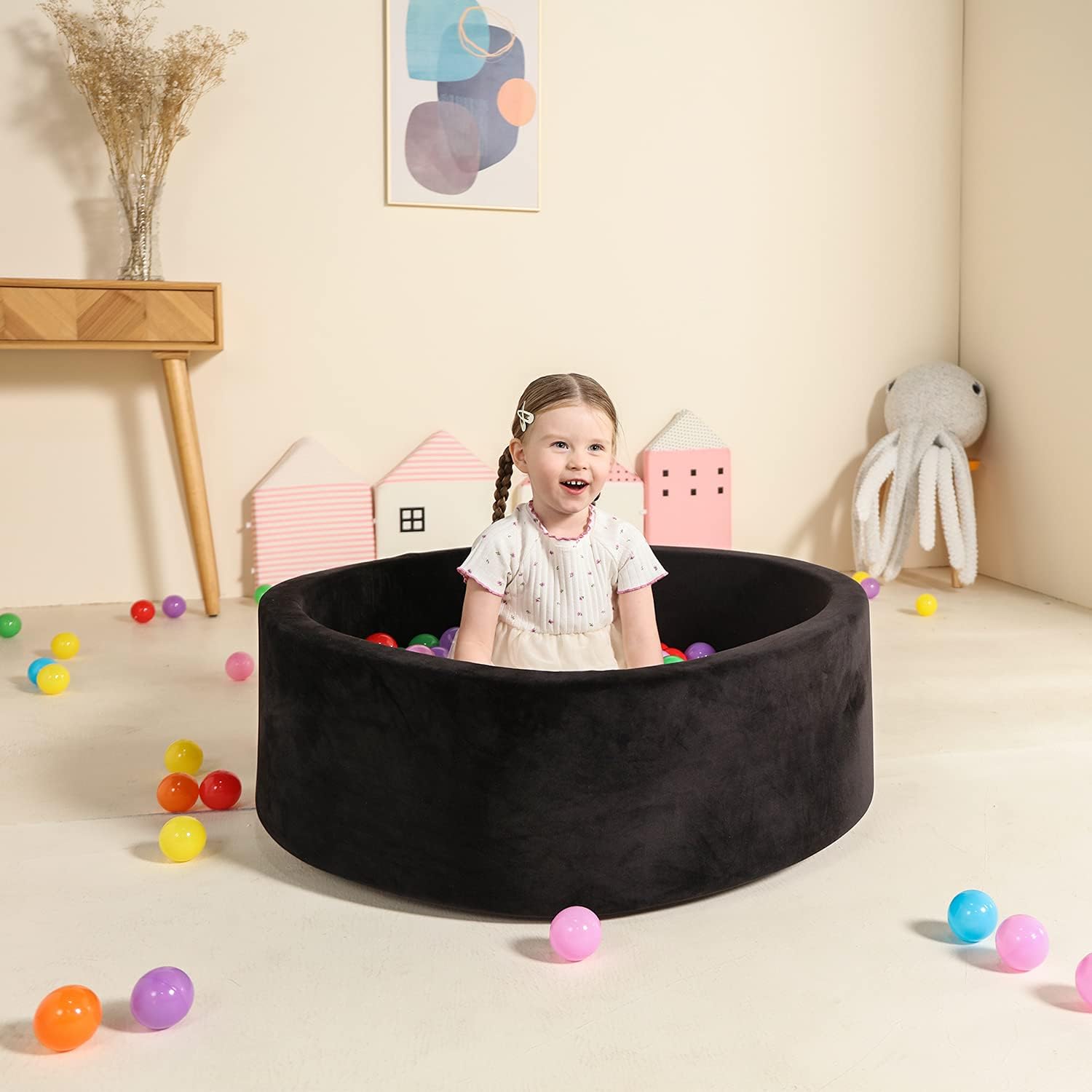 TRENDBOX baby playtime in a warm velvet pit.