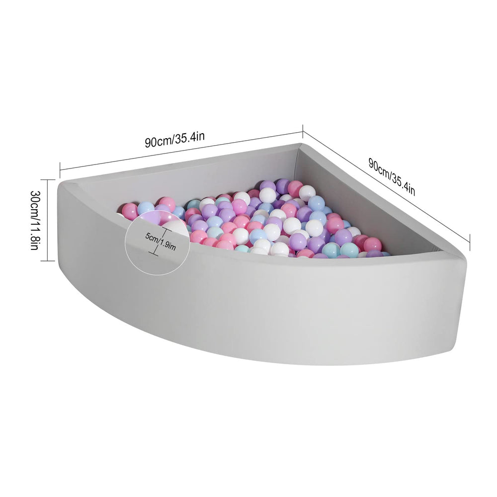 TrendBox 5 cm thick cushion adds extra cushioning during play.