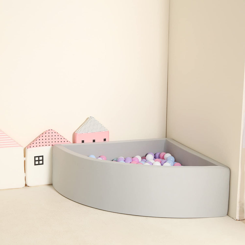 TrendBox kid in play demonstrates safe contained exploration.