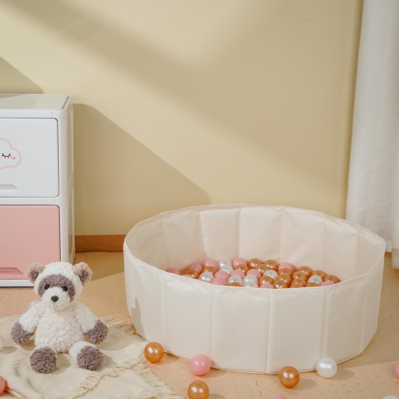 TRENDPLAY indoor-outdoor ball pit offers roomy space for kids and pets.