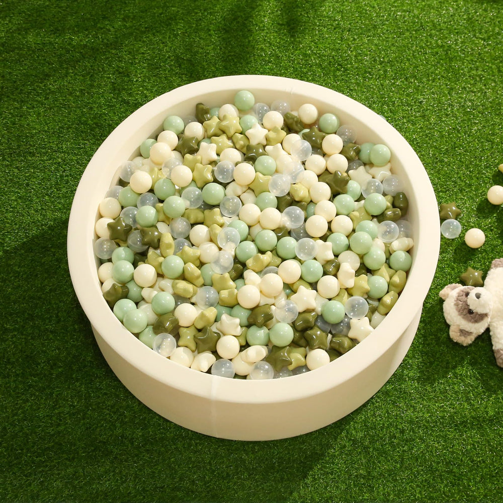 TRENDPLAY Star Ball Pit Balls 100 green kids playing with star balls.