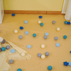 TRENDPLAY Star Ball Pit Balls party decor idea with bright color mix