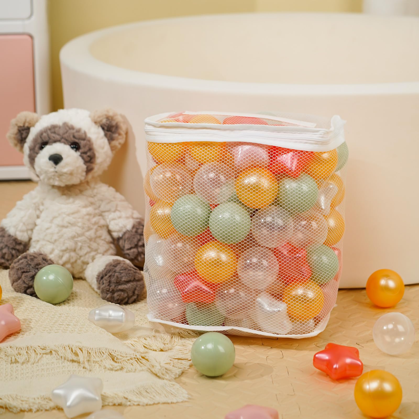 TRENDPLAY 2.17-inch diameter balls fit toddlers’ grasp and throw