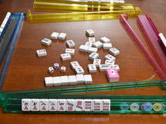 Trendymate dice and money chips for authentic game play and stakes