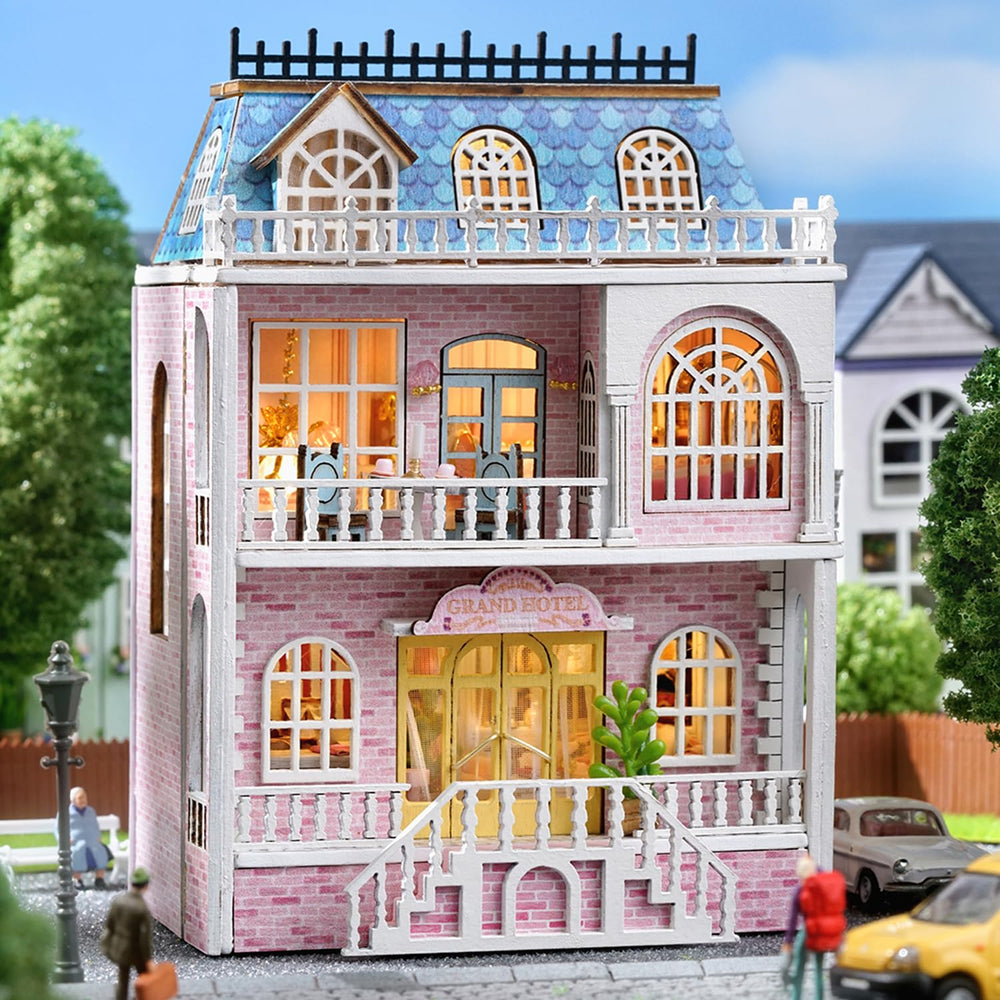 TuKIIE miniature bed showcases realistic tiny furniture for a cozy scene