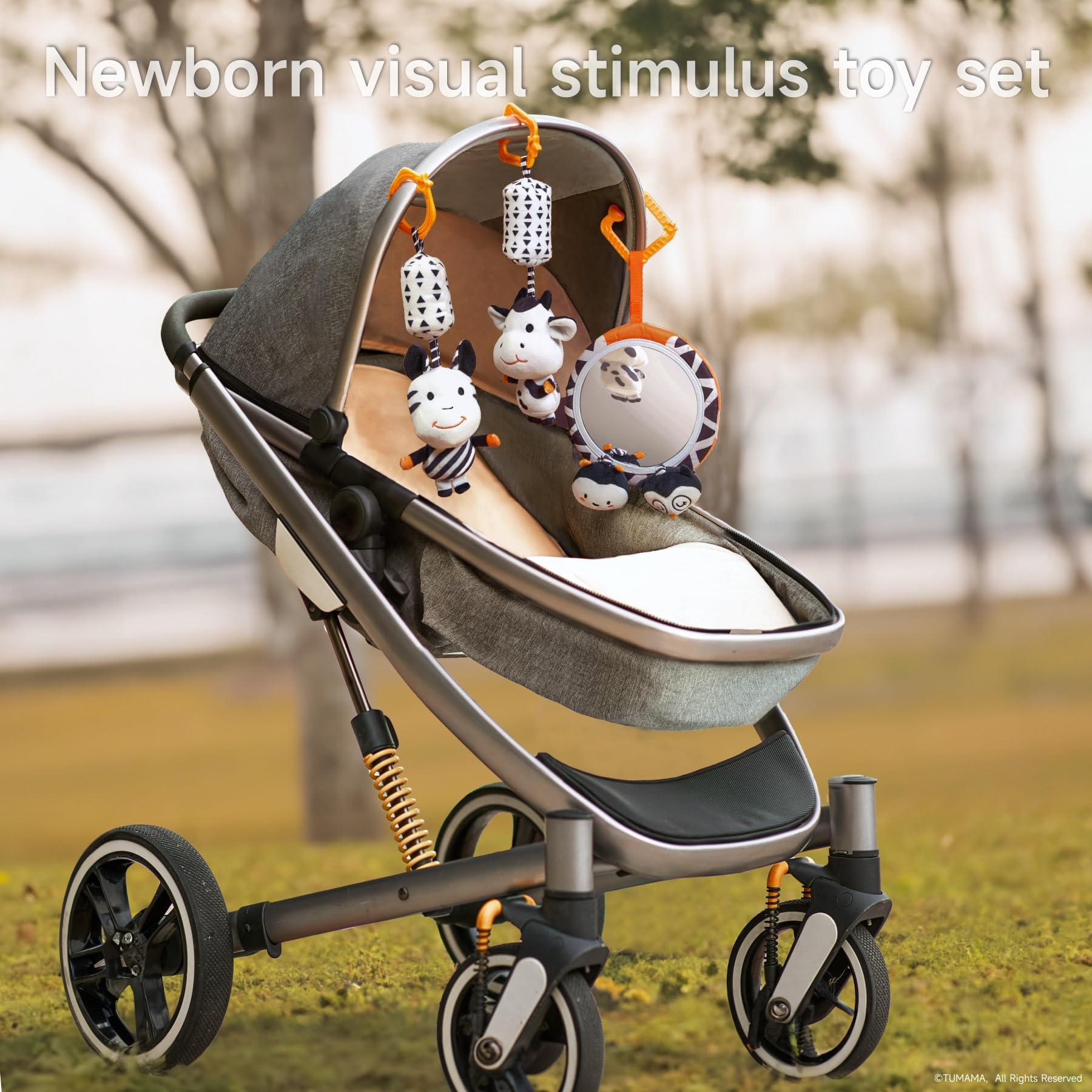 TUMAMA KIDS acrylic mirror resists bending and stays clear during reflections.