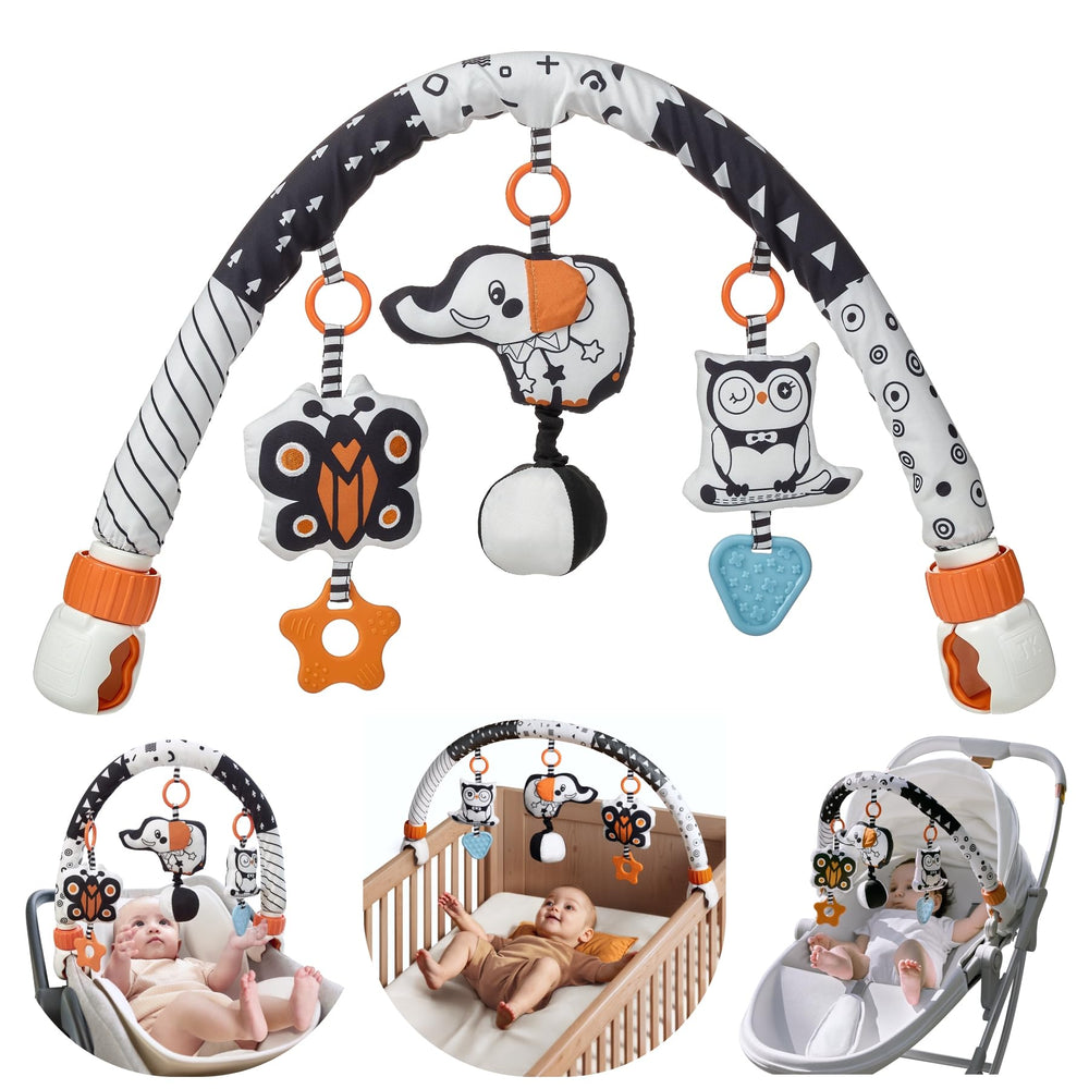 TUMAMA KIDS butterfly rattle with clip enhances visual tracking and auditory cues.