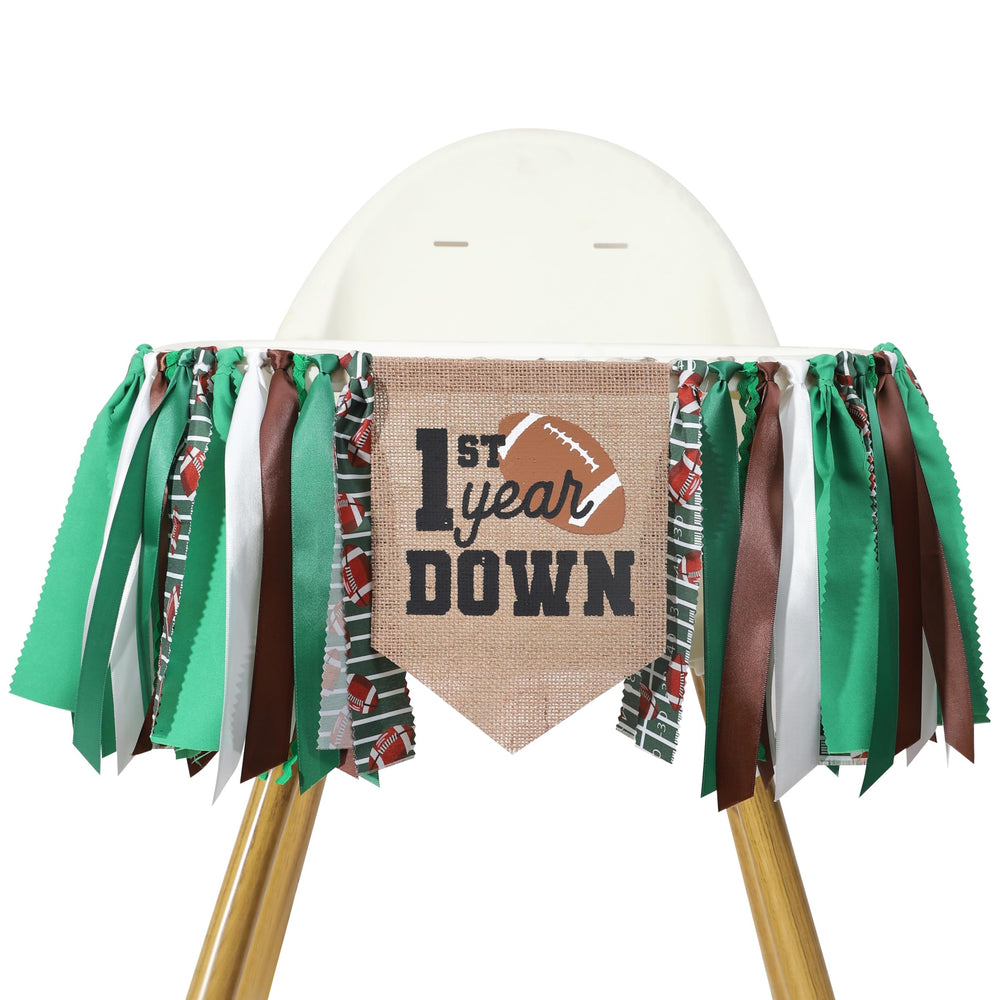 TUTOTU football 1st-year down banner on chair for photo moments