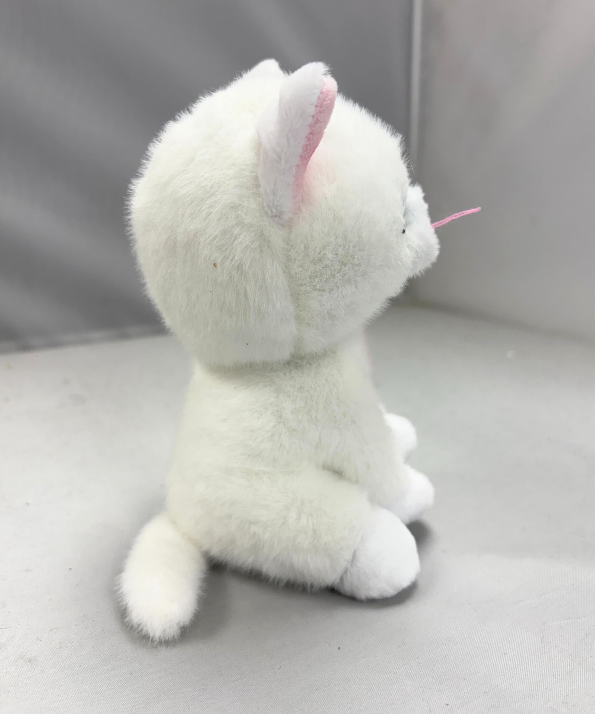 Ty Beanie Boos Amelia full plush stands at six inches for compact desk companions
