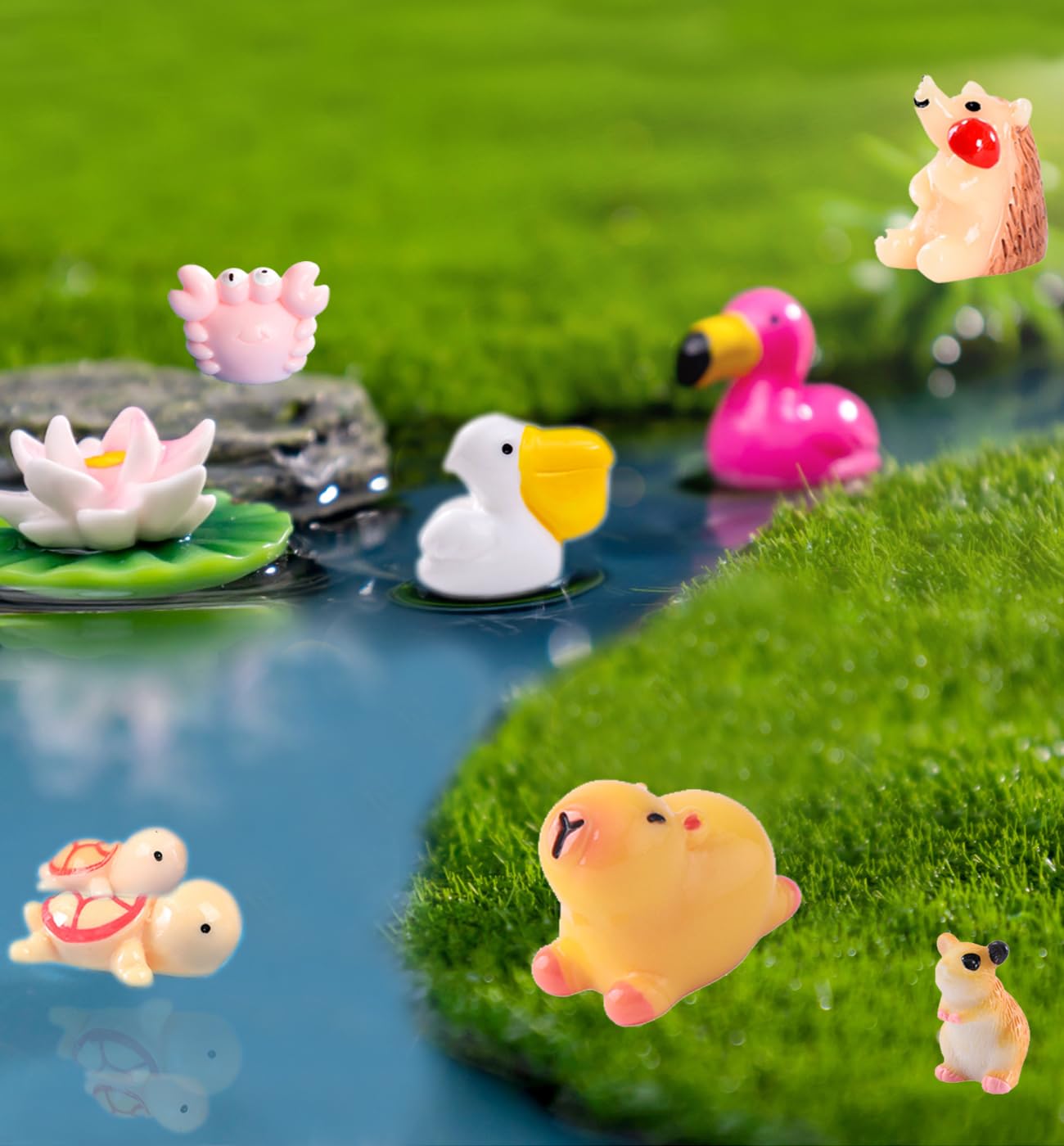 U-Zimikee Capybara mini resin figurine for desk decor.