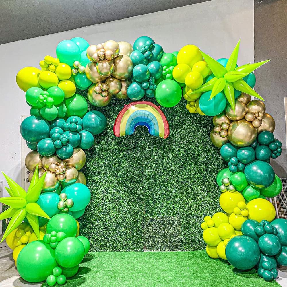 UAEYW Agate balloons add subtle texture to arrangements