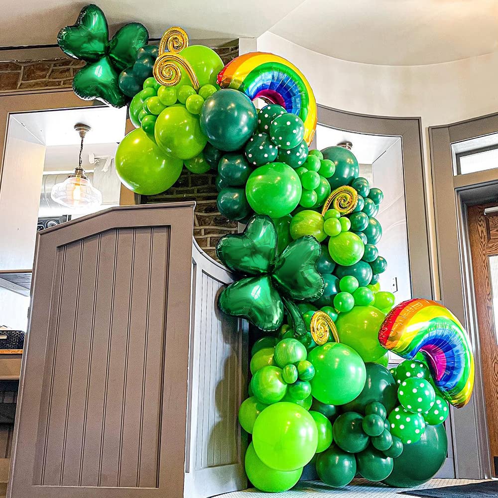 UAEYW St Patrick's Day arch kit with dark green balloons for a bold entrance