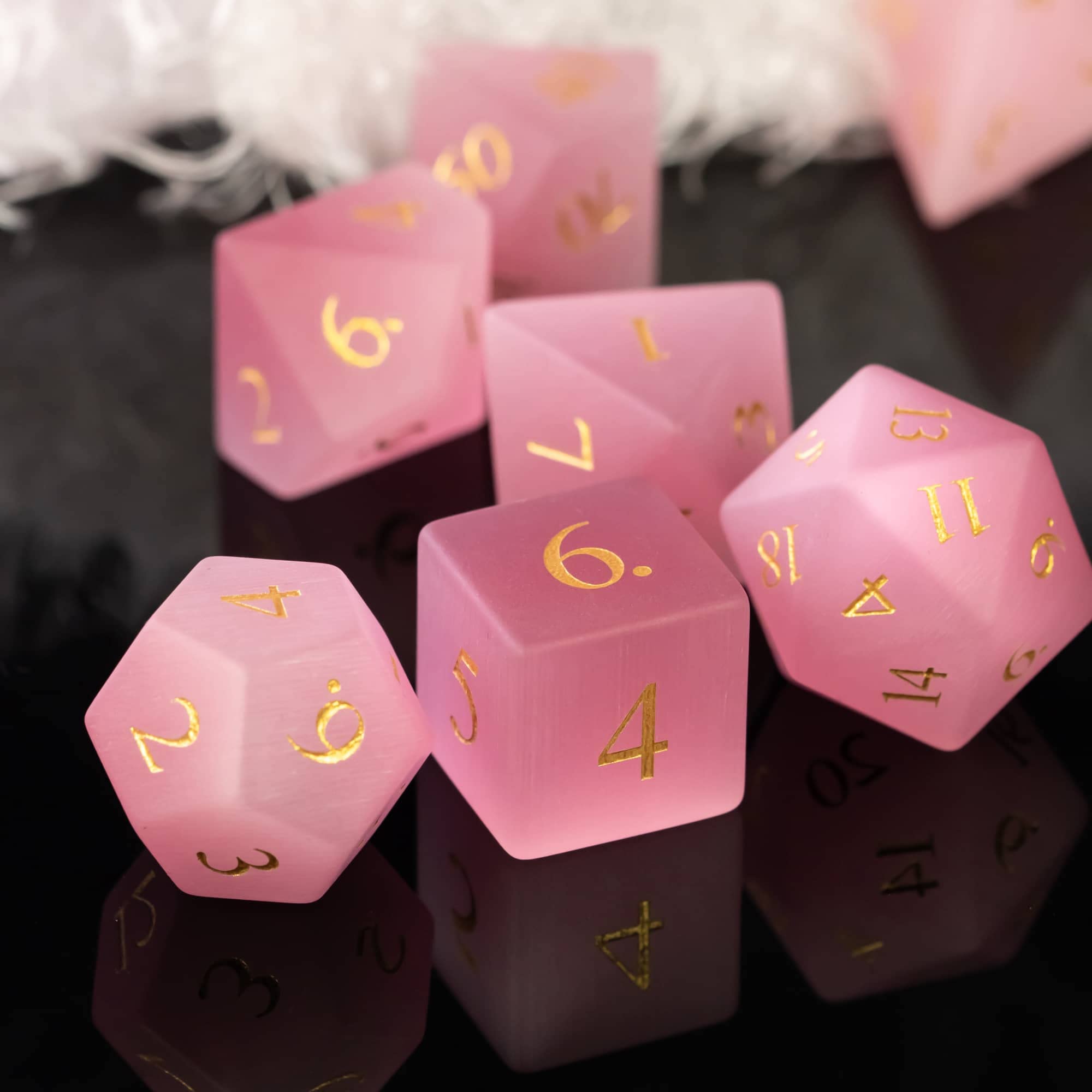 UDIXI premium dice pad recommended for best protection and display