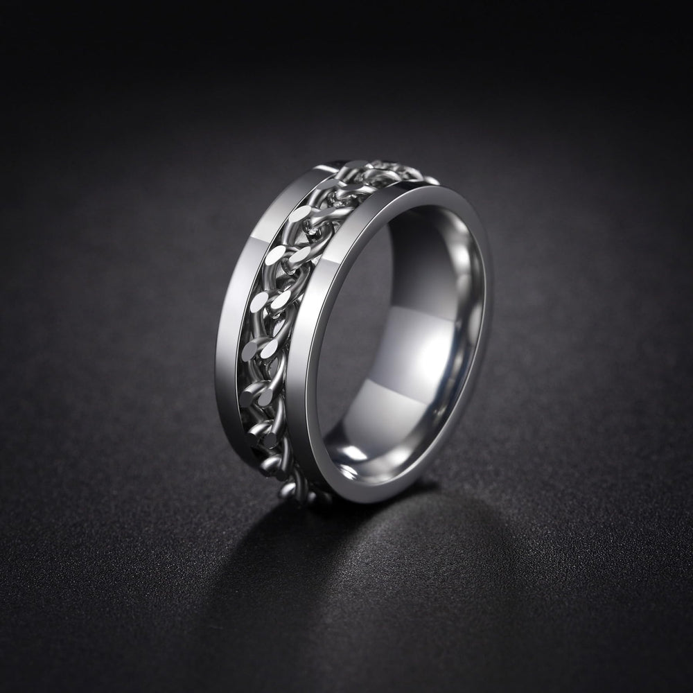 Udolfly fidget ring grooved edge detail and chain spinner.