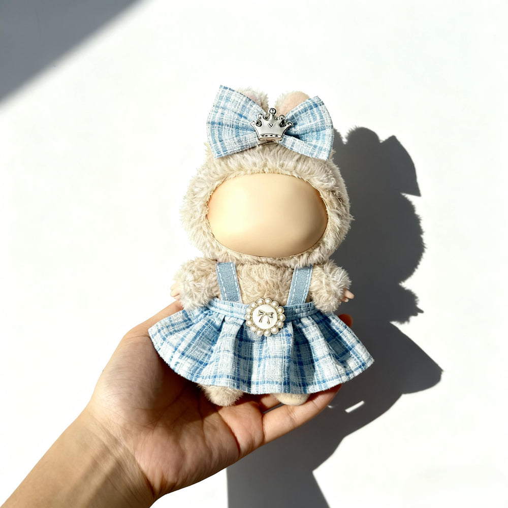 Ueuo Labubu 17cm clothing gift inspires creative storytelling with dolls.