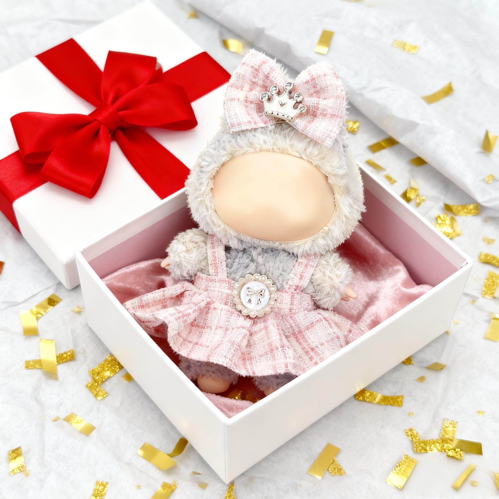 Ueuo Labubu dress and hairpin set—easy to swap for quick styling.