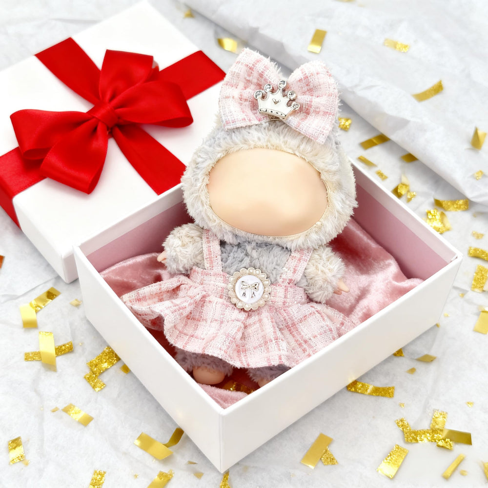 Ueuo Labubu dress and hairpin set—easy to swap for quick styling.