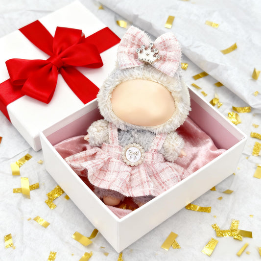 Ueuo Labubu dress and hairpin set—easy to swap for quick styling.