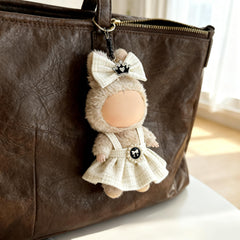 Ueuo LABUBU soft fabric doll clothing emphasizes comfort during imaginative play.